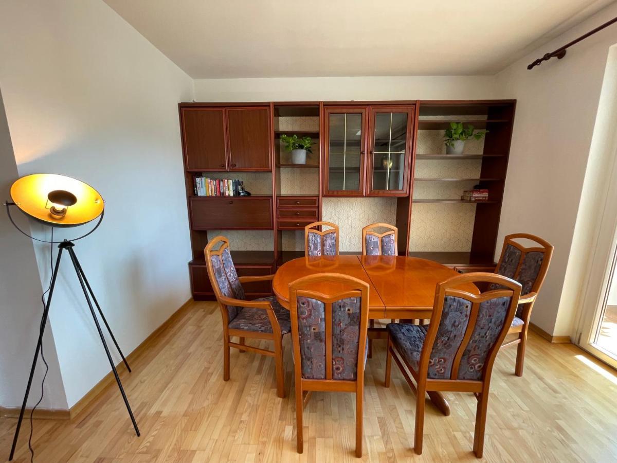 Spacious 3Bd Top Floor Flat Close To Lake クラーゲンフルト エクステリア 写真